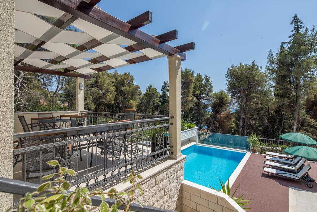 Villa Fani - Apartments In Trogir Exteriör bild