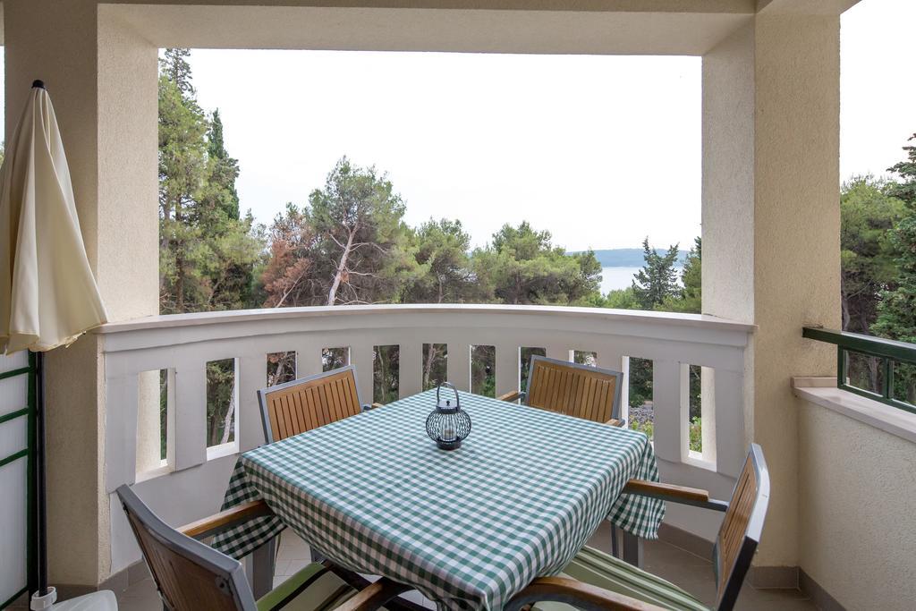 Villa Fani - Apartments In Trogir Exteriör bild