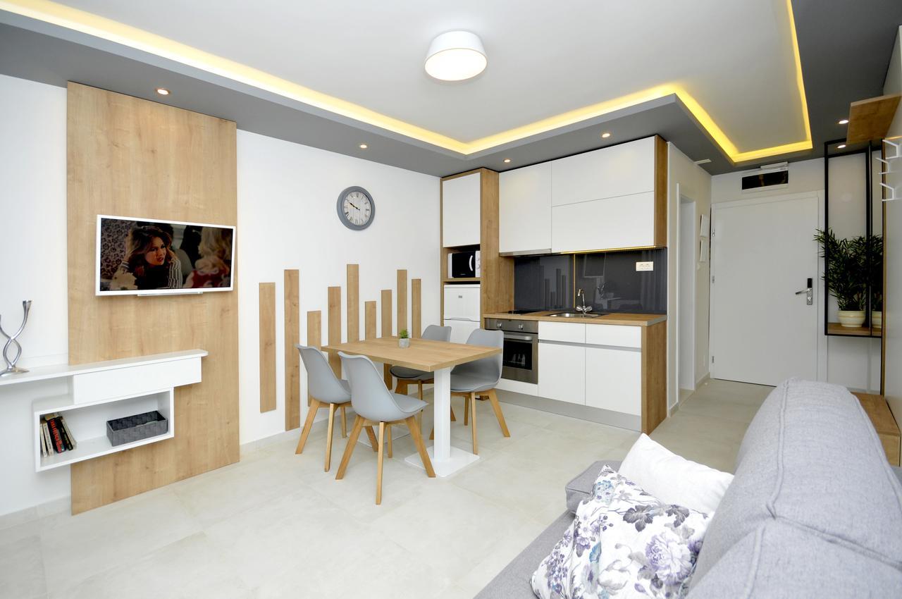 Villa Fani - Apartments In Trogir Exteriör bild